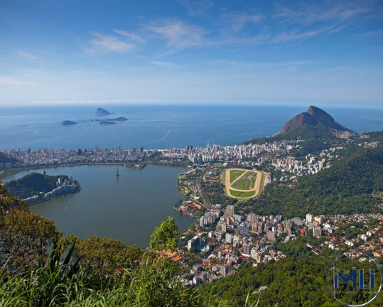Imagem Imóvel com 4 Quartos à Venda, 214 m² em Lagoa - Rio De Janeiro Imagem Imóvel com 4 Quartos à Venda, 214 m² em Lagoa - Rio De Janeiro