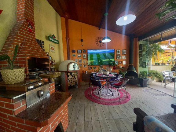 Imagem Casa com 3 Quartos à Venda, 200 m² em Vargem Grande - Teresópolis