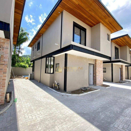 Imagem Sobrado com 3 Quartos à Venda, 193 m² em Barequeçaba - São Sebastião