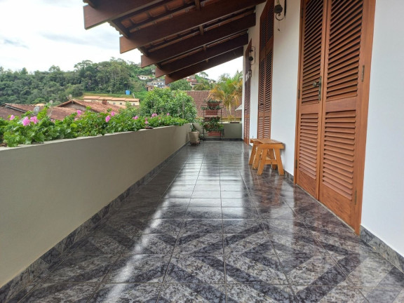 Imagem Casa com 4 Quartos à Venda, 326 m² em Araras - Teresópolis