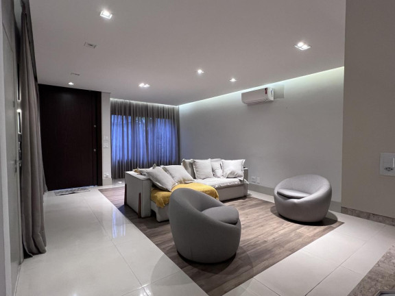 Imagem Casa com 3 Quartos à Venda, 250 m² Imagem Casa com 3 Quartos à Venda, 250 m²