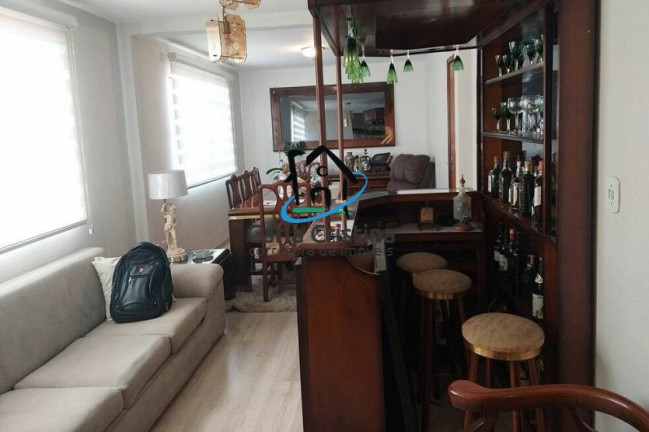Imagem Sobrado com 6 Quartos à Venda, 528 m² em Boa Vista - Curitiba