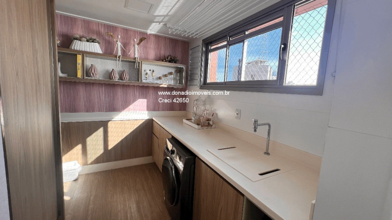 Imagem Apartamento com 3 Quartos à Venda, 209 m² em Agronômica - Florianópolis