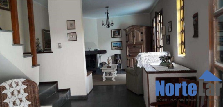 Imagem Sobrado com 5 Quartos à Venda, 338 m² em Vila Albertina - São Paulo