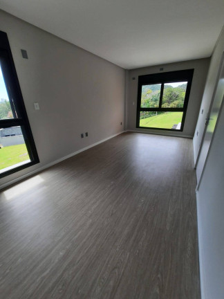 Imagem Casa com 3 Quartos à Venda, 258 m² em Taquaras - Balneário Camboriú Imagem Casa com 3 Quartos à Venda, 258 m² em Taquaras - Balneário Camboriú