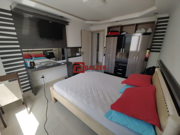 Imagem Apartamento com 2 Quartos à Venda, 66 m² em Centro - Florianópolis Imagem Apartamento com 2 Quartos à Venda, 66 m² em Centro - Florianópolis