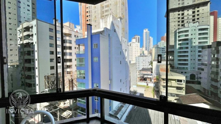 Imagem Apartamento com 2 Quartos à Venda, 80 m² em Centro - Balneário Camboriú