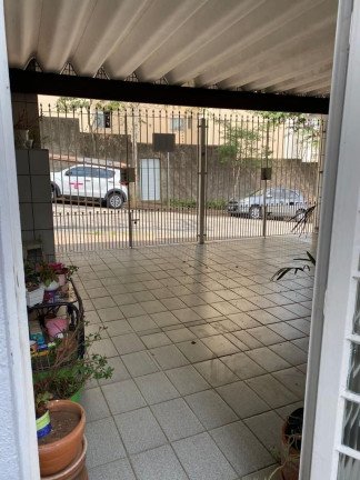 Imagem Casa com 2 Quartos à Venda, 125 m²