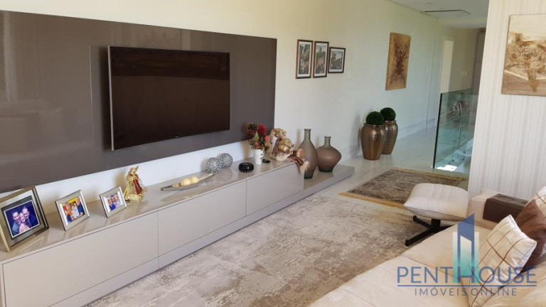 Imagem Casa com 4 Quartos à Venda, 930 m² em Centro - Camboriú Imagem Casa com 4 Quartos à Venda, 930 m² em Centro - Camboriú