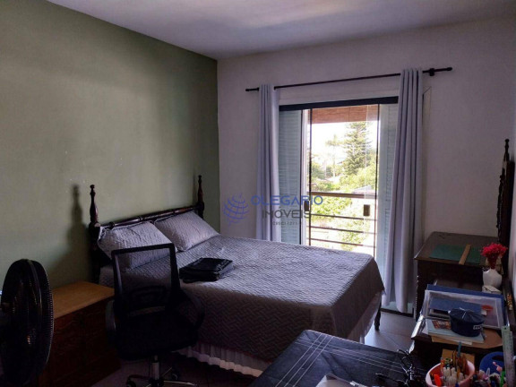 Imagem Sobrado com 3 Quartos à Venda, em Centro - Penha Imagem Sobrado com 3 Quartos à Venda, em Centro - Penha