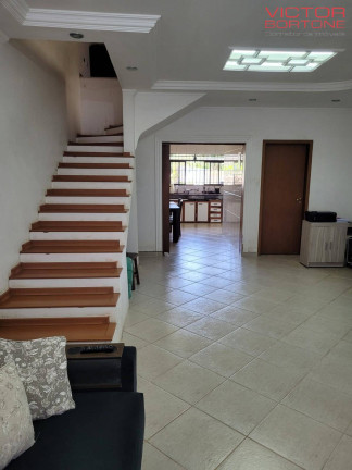 Imagem Casa com 3 Quartos à Venda, 280 m² em Vila Lavinia - Mogi Das Cruzes
