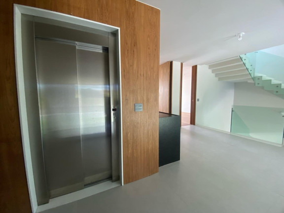 Imagem Casa de Condomínio com 5 Quartos à Venda, em Barra Da Tijuca - Rio De Janeiro Imagem Casa de Condomínio com 5 Quartos à Venda, em Barra Da Tijuca - Rio De Janeiro