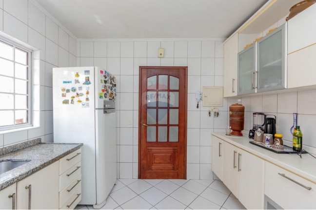Imagem Casa com 3 Quartos à Venda, 200 m² em Vila Marari - São Paulo