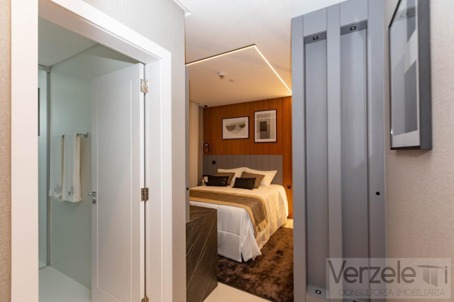 Imagem Apartamento com 4 Quartos à Venda, 182 m² em Centro - Balneário Camboriú Imagem Apartamento com 4 Quartos à Venda, 182 m² em Centro - Balneário Camboriú