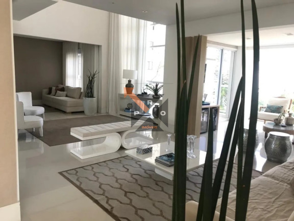 Imóvel com 3 Quartos à Venda, 230 m² em Vila Mariana - São Paulo