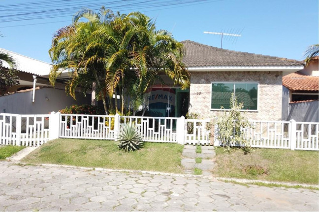 Casa de Condomínio com 3 Quartos à Venda, 135 m² em Centro - Maricá