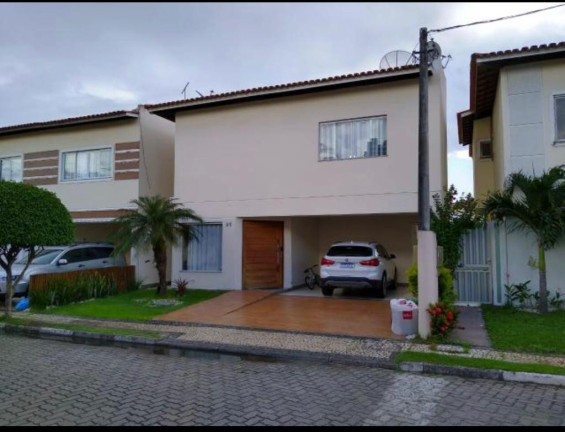 Casa com 5 Quartos à Venda, 206 m² em Feira De Santana