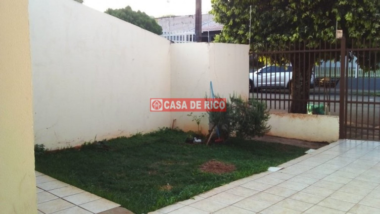Casa com 3 Quartos à Venda, 80 m² em Alpes - Londrina
