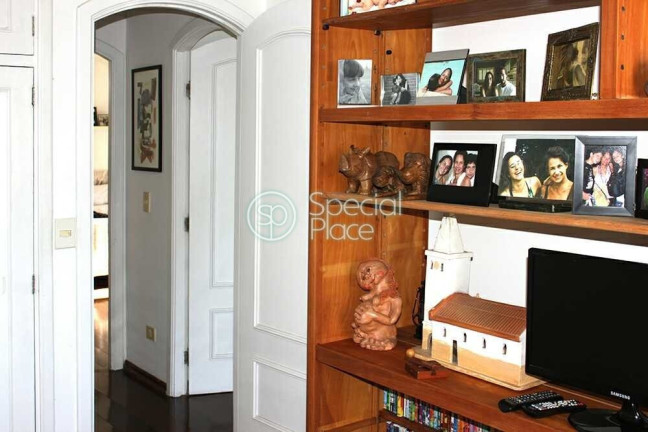 Imagem Apartamento com 4 Quartos à Venda, 200 m² em Moema Pássaros - São Paulo