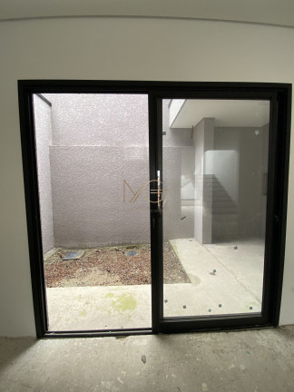 Imagem Sobrado com 3 Quartos à Venda, 110 m² em Xaxim - Curitiba