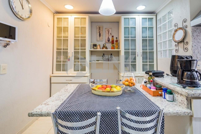 Imagem Imóvel com 2 Quartos à Venda, 250 m² em Mont Serrat - Porto Alegre