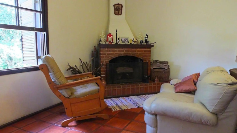Imagem Casa com 5 Quartos à Venda, 450 m² em Iucas - Teresópolis