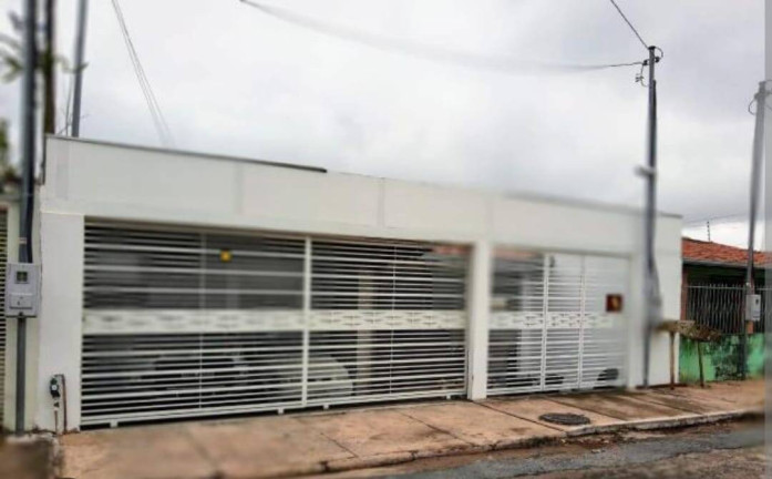 Casa com 3 Quartos à Venda, 200 m² em Tijucal - Cuiabá