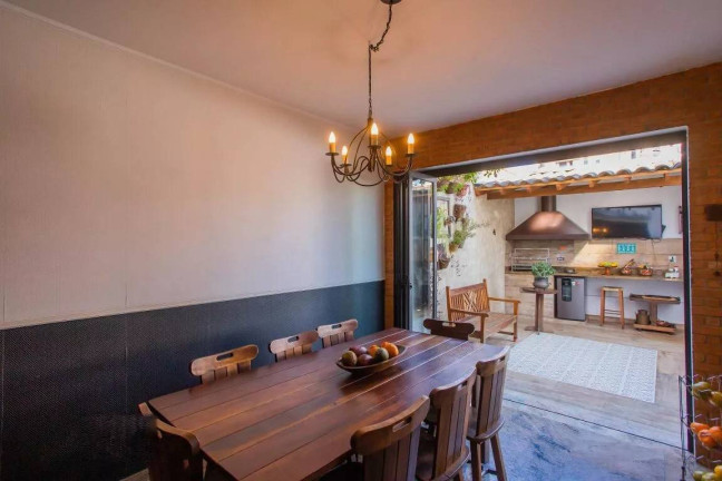 Casa com 4 Quartos à Venda, 305 m² em Bosque Da Saúde - São Paulo