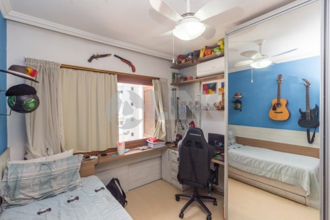 Imagem Apartamento com 3 Quartos à Venda, 136 m² em Petrópolis - Porto Alegre