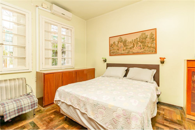 Imagem Casa com 3 Quartos à Venda, 119 m² em Azenha - Porto Alegre