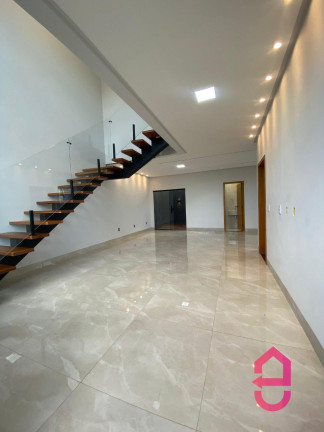 Imagem Sobrado com 3 Quartos à Venda, 240 m² em Setor Faiçalville - Goiânia