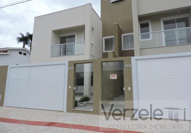 Casa com 3 Quartos à Venda, 175 m² em Praia Dos Amores - Balneário Camboriú