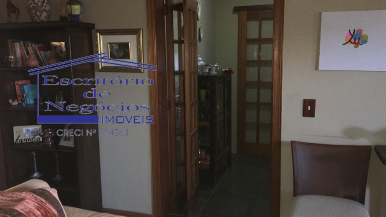 Imagem Casa com 3 Quartos à Venda, 195 m² em Teresópolis - Porto Alegre