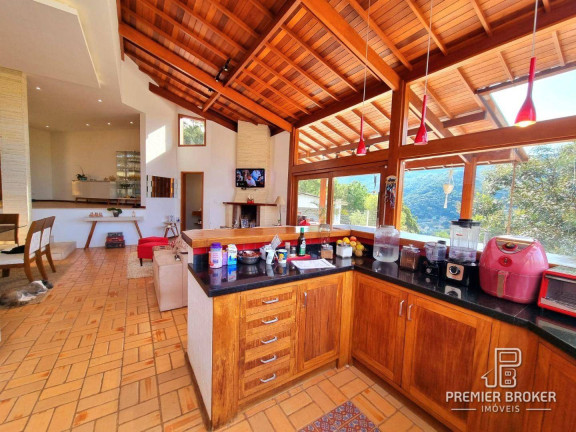 Imagem Casa com 4 Quartos à Venda, 600 m² em Quebra Frascos - Teresópolis