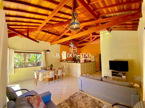 Imagem Imóvel com 3 Quartos à Venda, 2.000 m² em Centro - Extrema Imagem Imóvel com 3 Quartos à Venda, 2.000 m² em Centro - Extrema