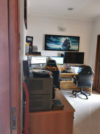 Imagem Sobrado com 4 Quartos à Venda, 220 m² em Vila Galvão - Guarulhos Imagem Sobrado com 4 Quartos à Venda, 220 m² em Vila Galvão - Guarulhos