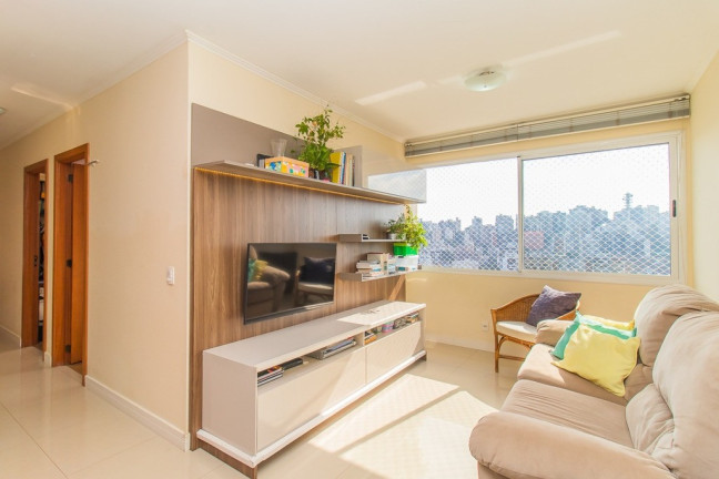 Imagem Imóvel com 3 Quartos à Venda,  em Petrópolis - Porto Alegre