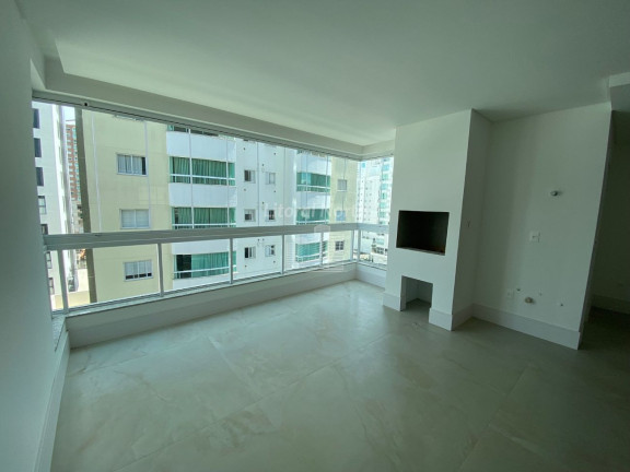 Imagem Apartamento com 3 Quartos à Venda, 129 m² em Centro - Balneário Camboriú Imagem Apartamento com 3 Quartos à Venda, 129 m² em Centro - Balneário Camboriú