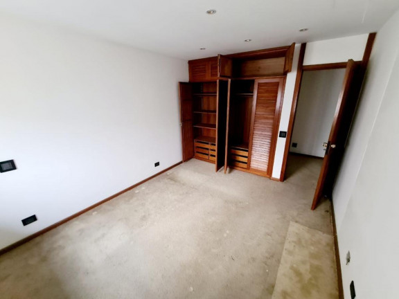 Imagem Apartamento com 4 Quartos à Venda, 220 m² em Copacabana - Rio De Janeiro Imagem Apartamento com 4 Quartos à Venda, 220 m² em Copacabana - Rio De Janeiro