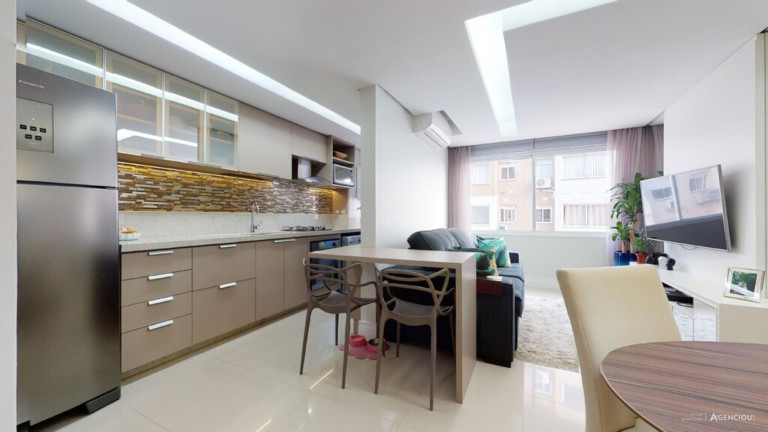 Imagem Imóvel com 3 Quartos à Venda, 72 m² em Medianeira - Porto Alegre