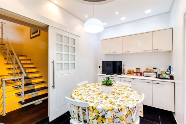 Imagem Casa com 3 Quartos à Venda, em Campo Belo - São Paulo Imagem Casa com 3 Quartos à Venda, em Campo Belo - São Paulo