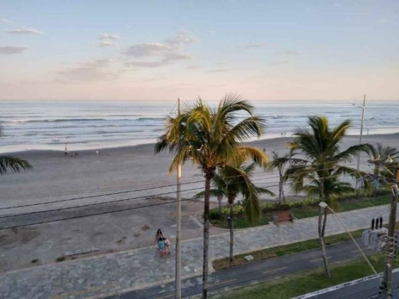 Kitnet com 1 Quarto à Venda, 30 m² em Real - Praia Grande