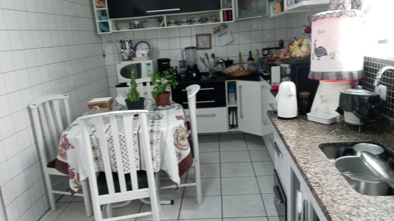 Imagem Casa com 8 Quartos à Venda, 175 m² em Vila Prado - São Paulo Imagem Casa com 8 Quartos à Venda, 175 m² em Vila Prado - São Paulo