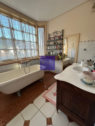 Imagem Casa com 7 Quartos à Venda, em Enseada - Guarujá Imagem Casa com 7 Quartos à Venda, em Enseada - Guarujá