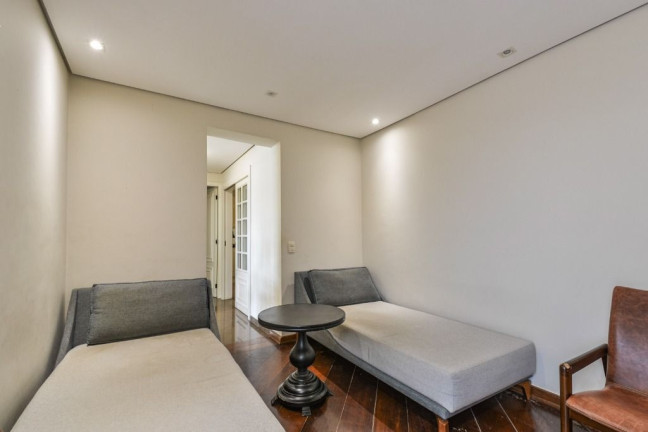 Imagem Apartamento com 4 Quartos à Venda, 227 m² em Moema - São Paulo