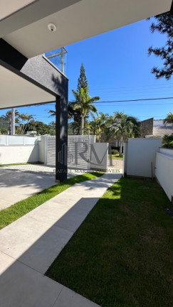 Sobrado com 3 Quartos à Venda, 176 m² em Lagoa Da Conceição - Florianópolis