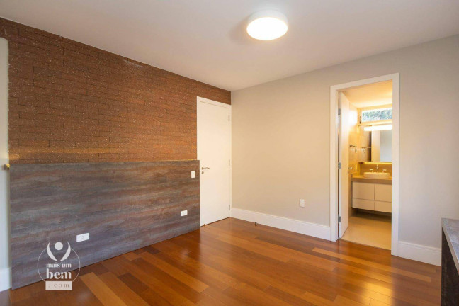 Imagem Casa com 3 Quartos à Venda, 429 m² em Campo Comprido - Curitiba
