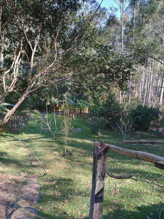 Imagem Chácara com 3 Quartos à Venda, 300 m² em Varjao - Paraibuna Imagem Chácara com 3 Quartos à Venda, 300 m² em Varjao - Paraibuna