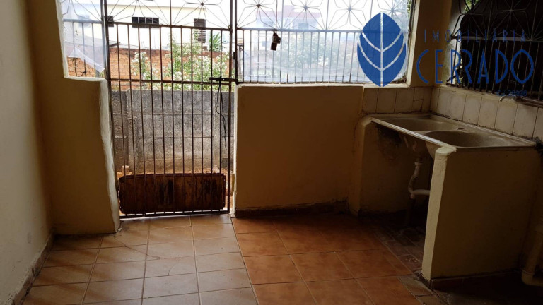 Imagem Casa com 2 Quartos à Venda, 345 m² em Jardim Alexandrina - Anápolis