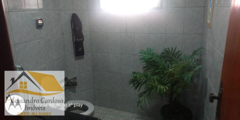 Imagem Casa com 4 Quartos à Venda, 200 m²